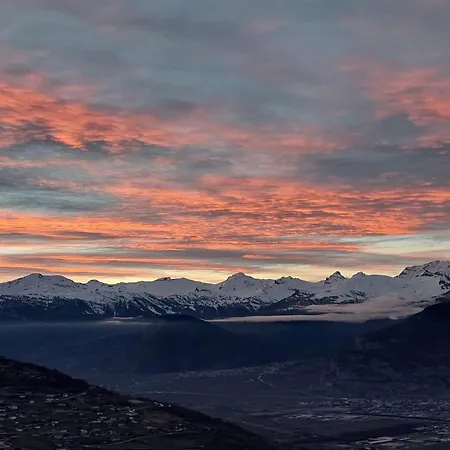Apartment, 600m From Cable Car 公寓 维松纳