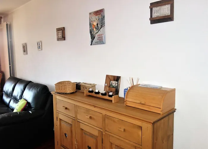 Appartement Apartment, 600m From Cable Car