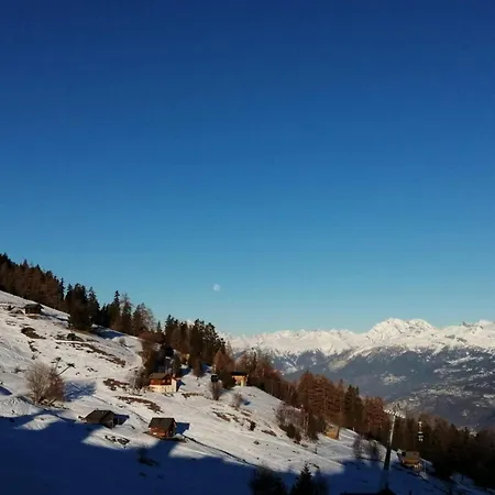 Apartment, 600m From Cable Car